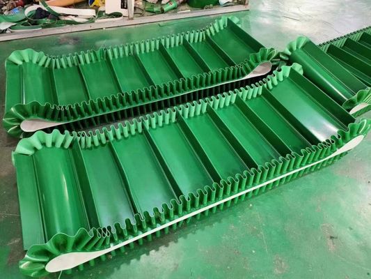 Độ bền kéo cao Vật liệu xanh bền Chuỗi công nghiệp Mặt tường Băng tải Pvc
