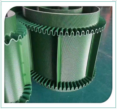 Màu sắc khác nhau bên tường Cleat PVC Green dải băng chuyền phẳng